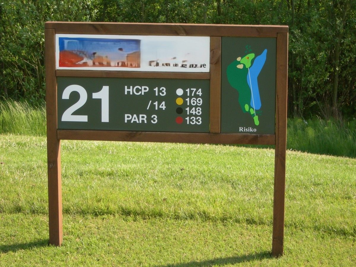 Golf hole 21 information board